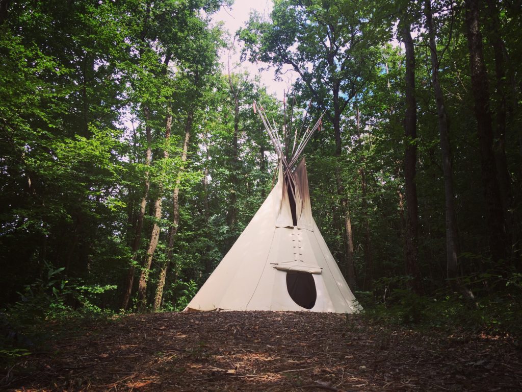 Yoga dans les bois