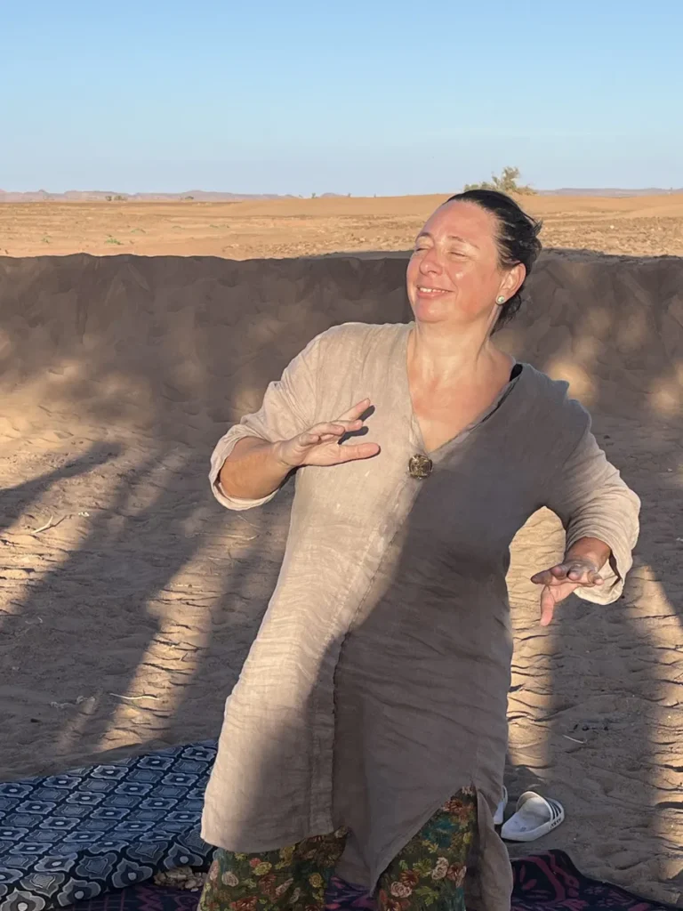 Danse de la liberté lors de la retraite INSTINCT au Maroc